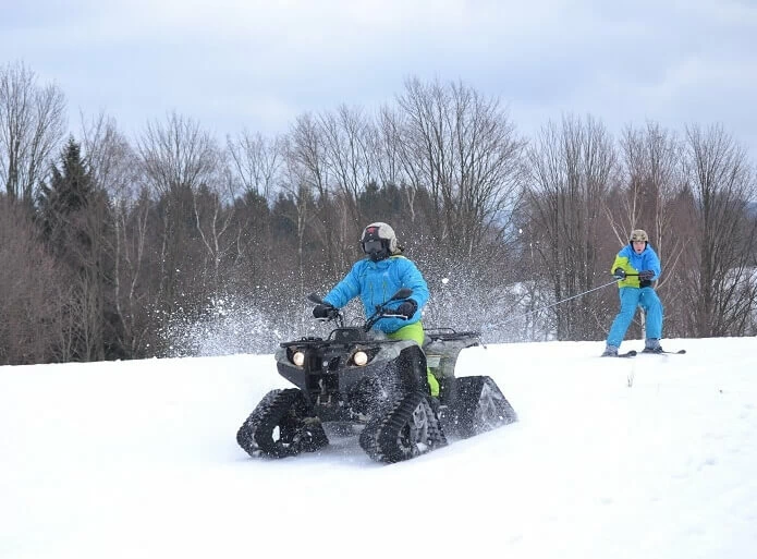2 kola motoskijöringu 