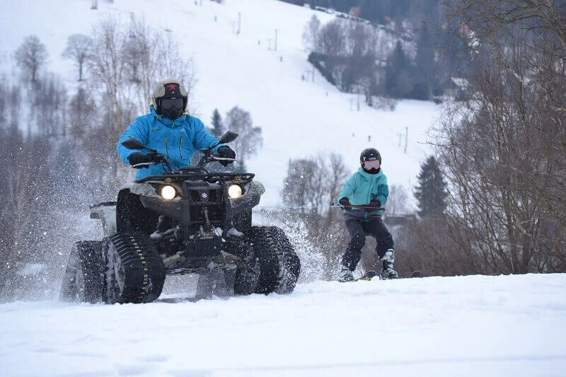 Adrenalinový motoskijöring
