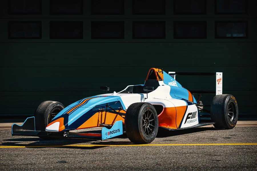 Jízda ve vozidle Formula F4 a Ariel Atom
