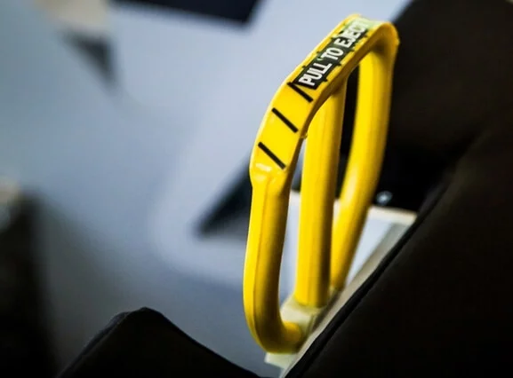 Simulátor F16 s armádním pilotem  Simulátor F16 s armádním pilotem