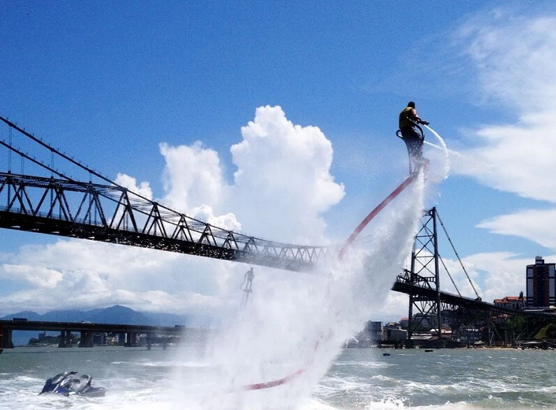 Flyboarding v Hradci Králové