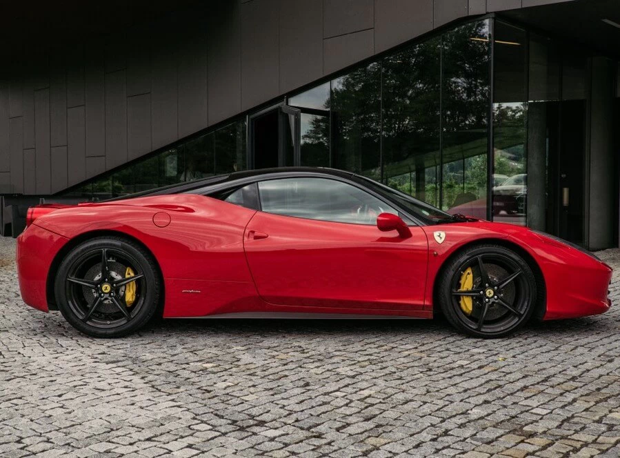 Jízda ve Ferrari 458 Italia - 40 minut