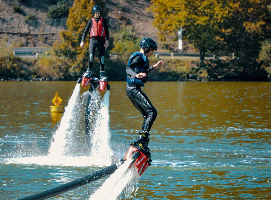 Flyboarding ve Vraném nad Vltavou