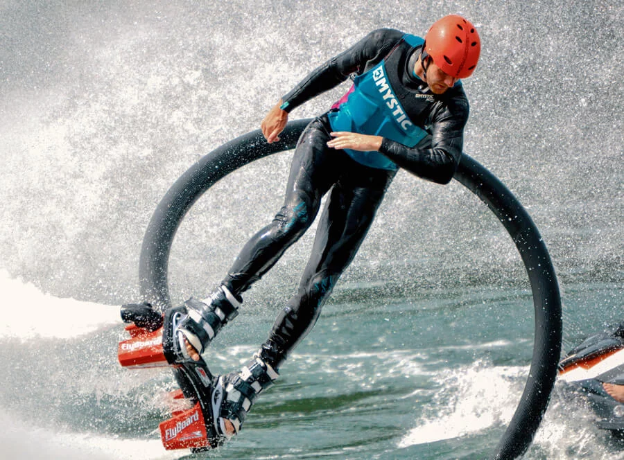 Flyboarding ve Vraném nad Vltavou