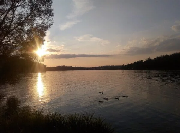 Wakeboard na vleku pro rodiče a 2 děti