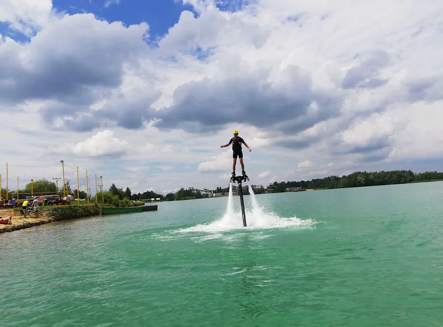 Flyboarding - 20 minut