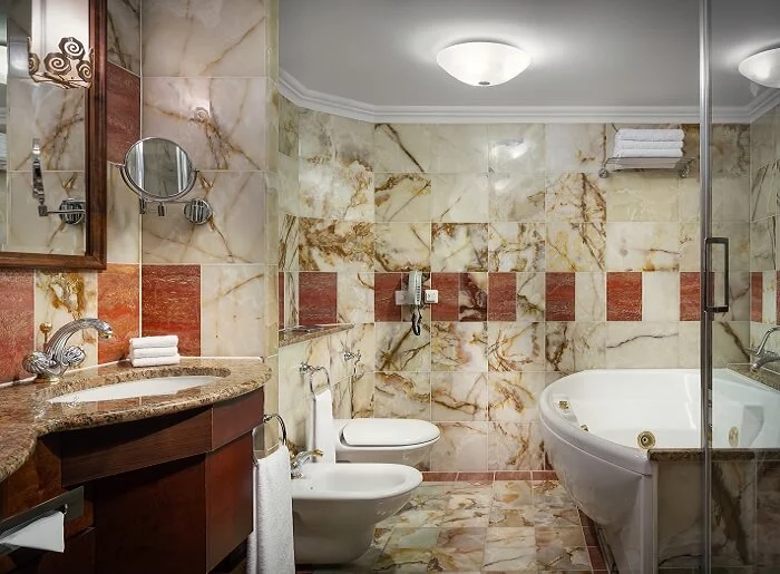 Noc v hotelu Imperial s večeří "u Šéfa"