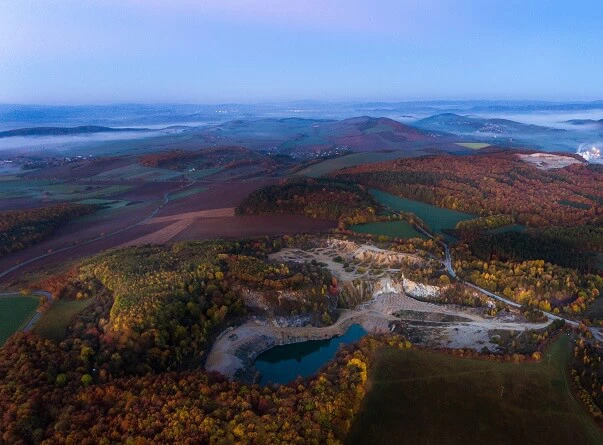 Dron - létání s nohama na zemi