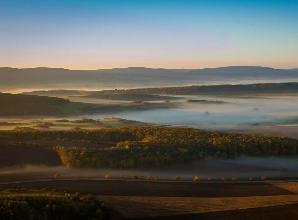 Dron - létání s nohama na zemi