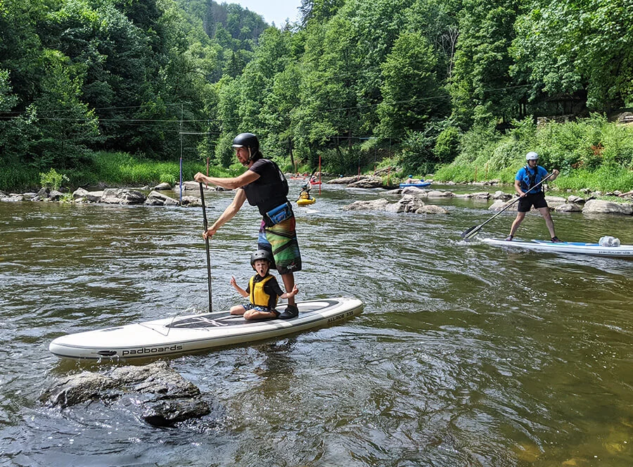 Kurz paddleboardingu na řece