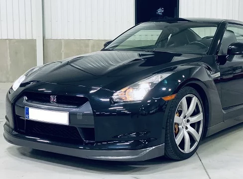 Jízda ve voze Nissan GT-R