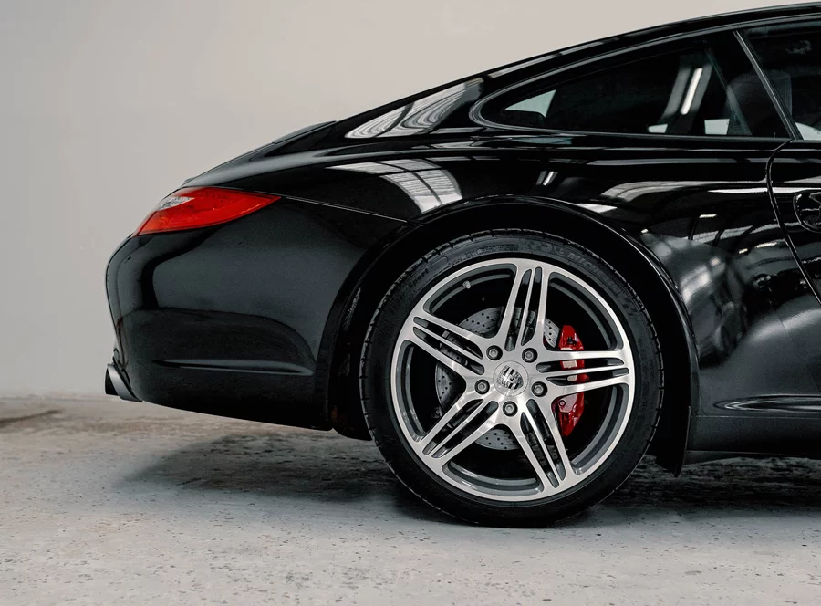 Jízda v Porsche 911 polygonu Brno - 4 kola