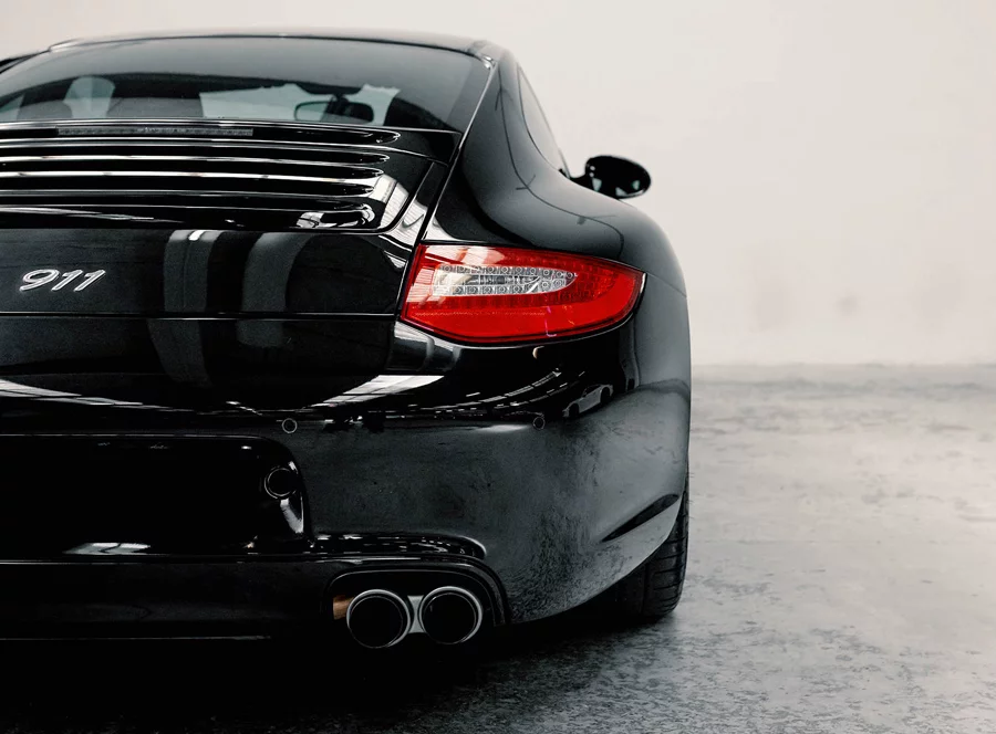 Jízda v Porsche 911 na polygonu Most - 2 kola
