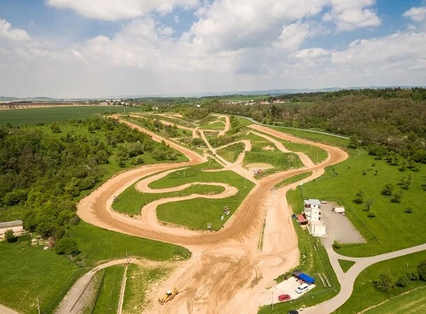 Jízda v závodní buggy na uzavřené trati