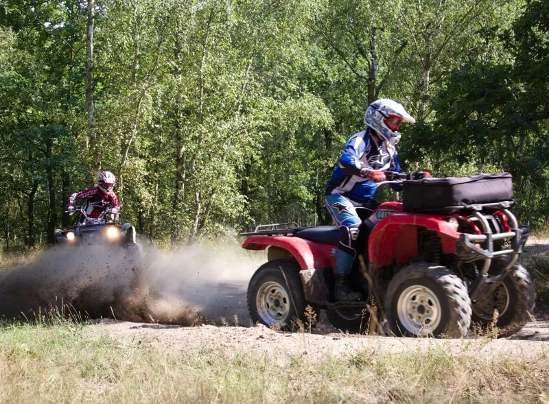 Adrenalinová jízda na čtyřkolce