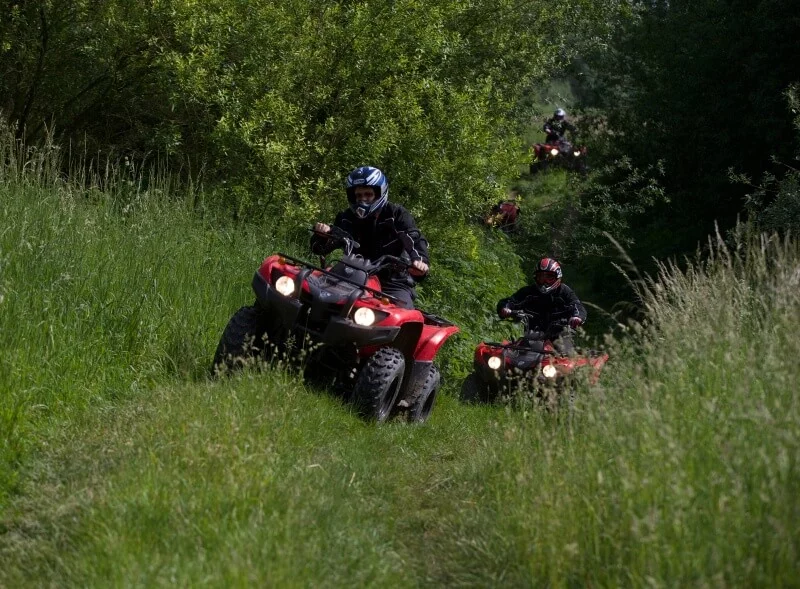 Adrenalinová jízda na čtyřkolce