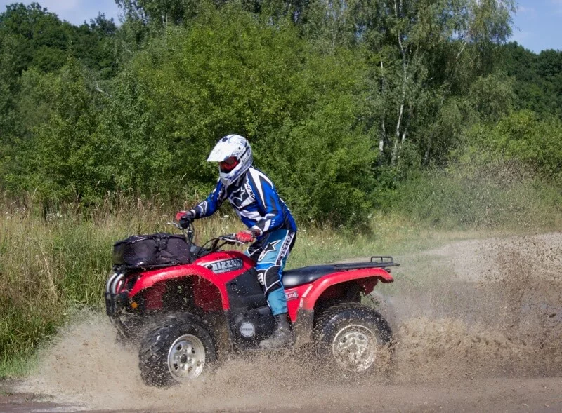 Adrenalinová jízda na čtyřkolce