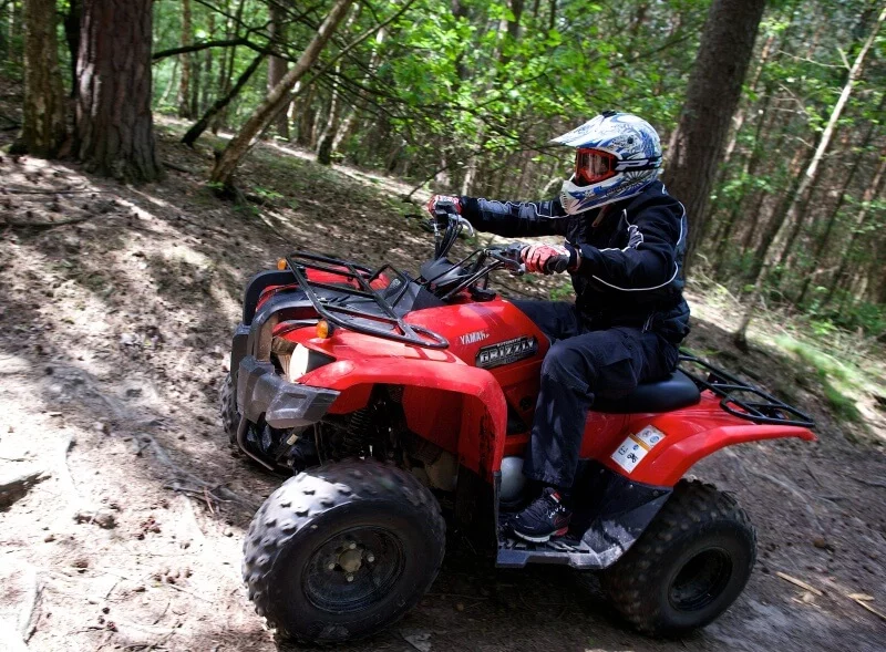 Adrenalinová jízda na čtyřkolce