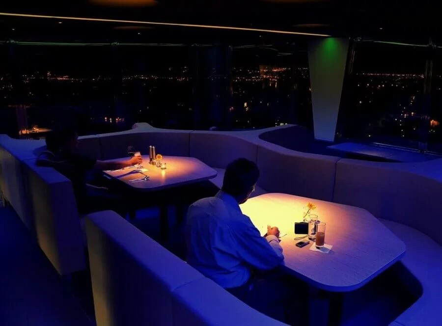 Luxusní noc v Žižkovské věži