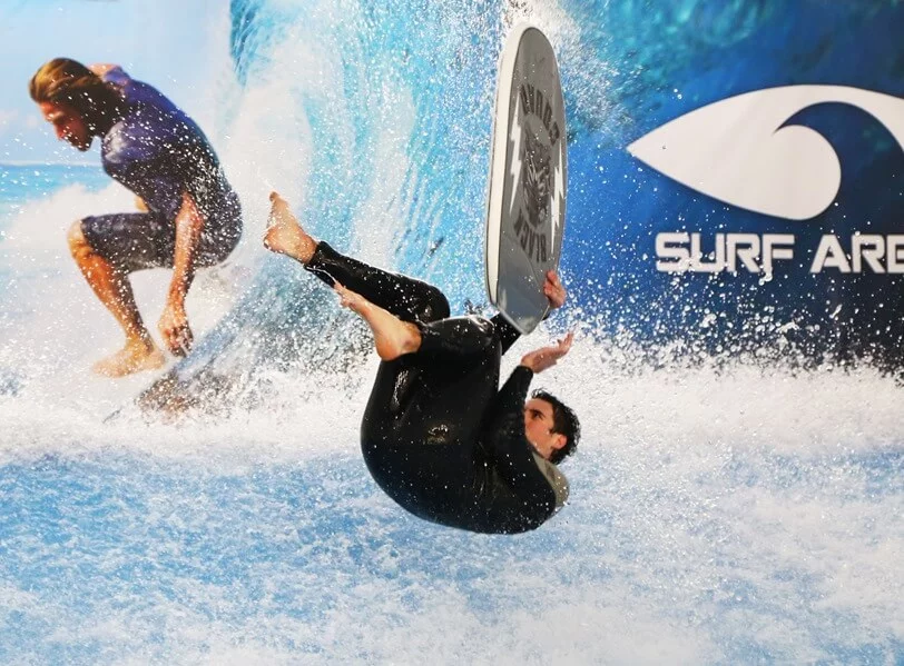 Rodinný indoor surfing