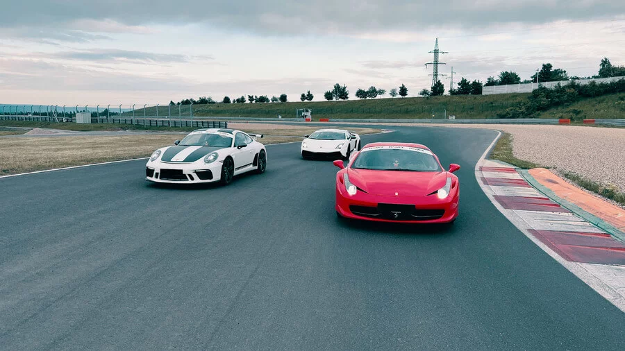 Jízda ve Ferrari 458 Italia na okruhu