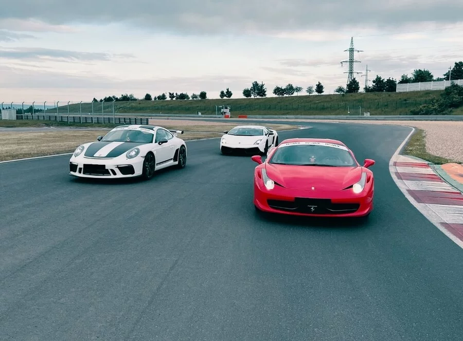 Jízda ve Ferrari 458 Italia na na Masarykově okruhu Brno