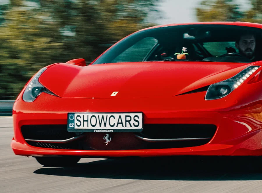 Jízda ve Ferrari 458 Italia v Praze