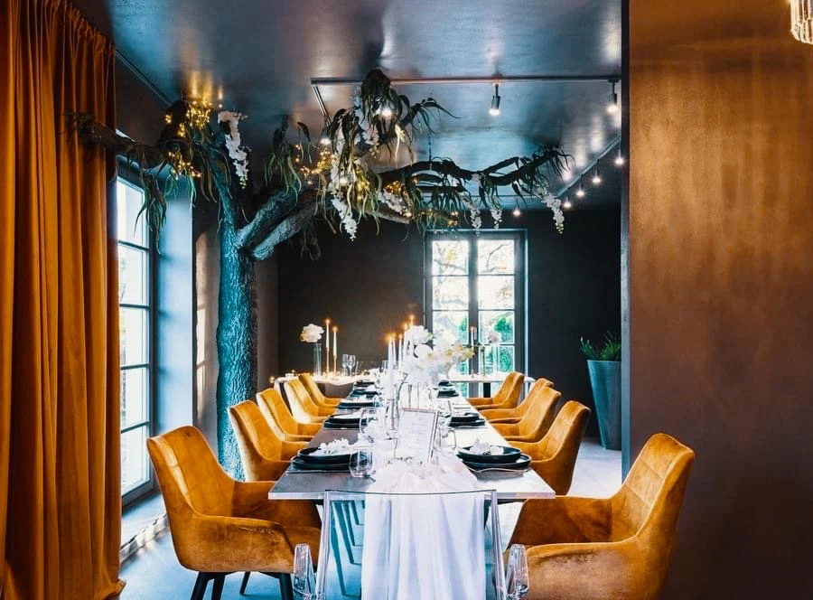 Degustační večeře v La Fabrica bistro s lahví vína