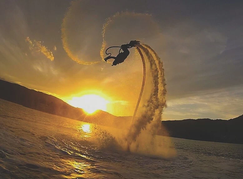 Flyboarding v Hradci Králové