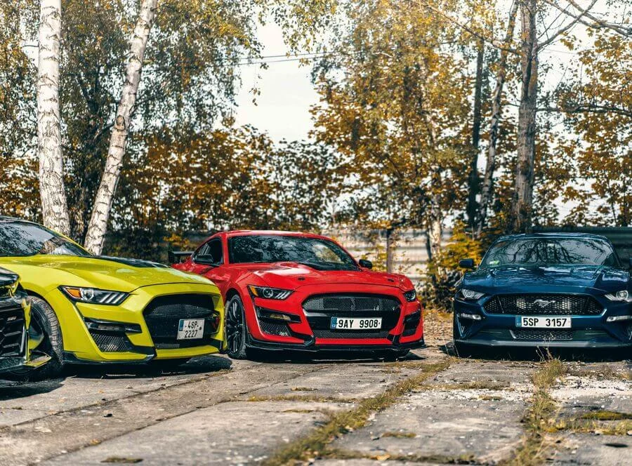 Dodge, Mustang nebo Camaro - Jízda v americké legendě dle výběru