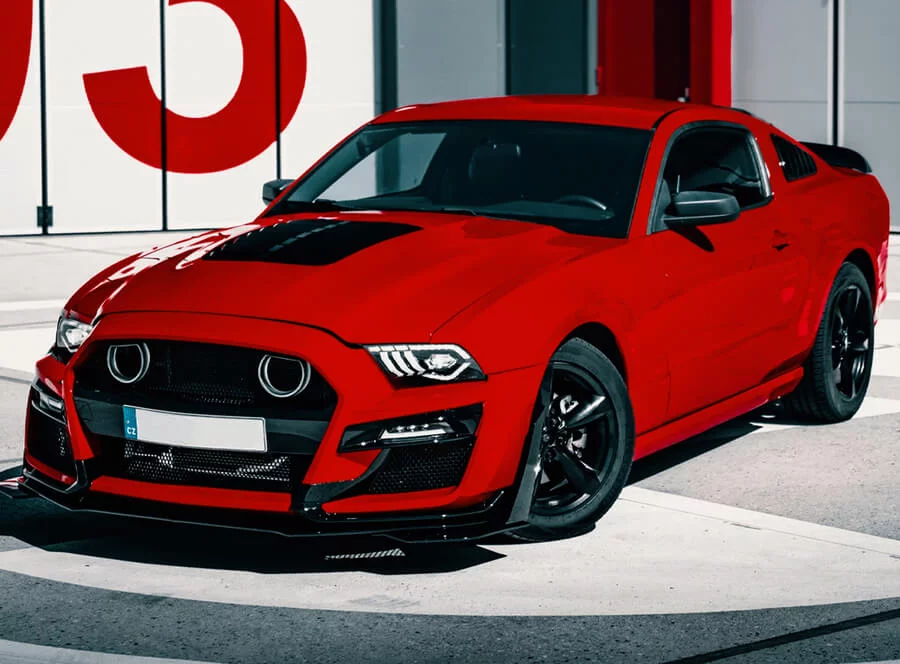 Jízda ve Fordu Mustang 2014